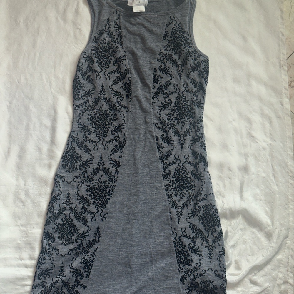 Papillon Blanc Black Mini Dress Sleeveless Crew Neck